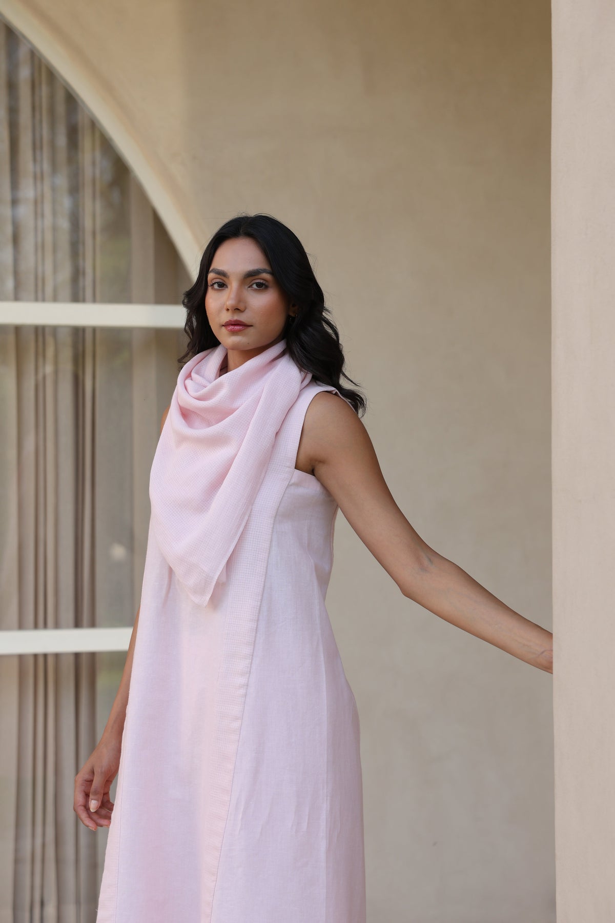 Alice Linen Sleeveless Suit with Dupatta - ILMA
