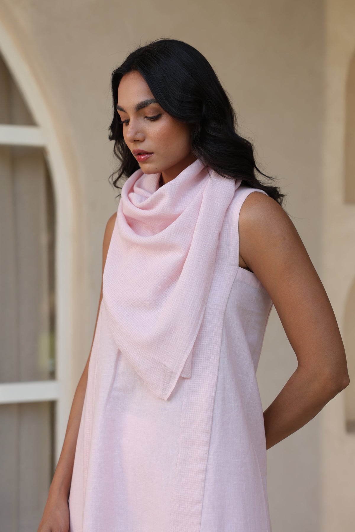 Alice Linen Sleeveless Suit with Dupatta - ILMA