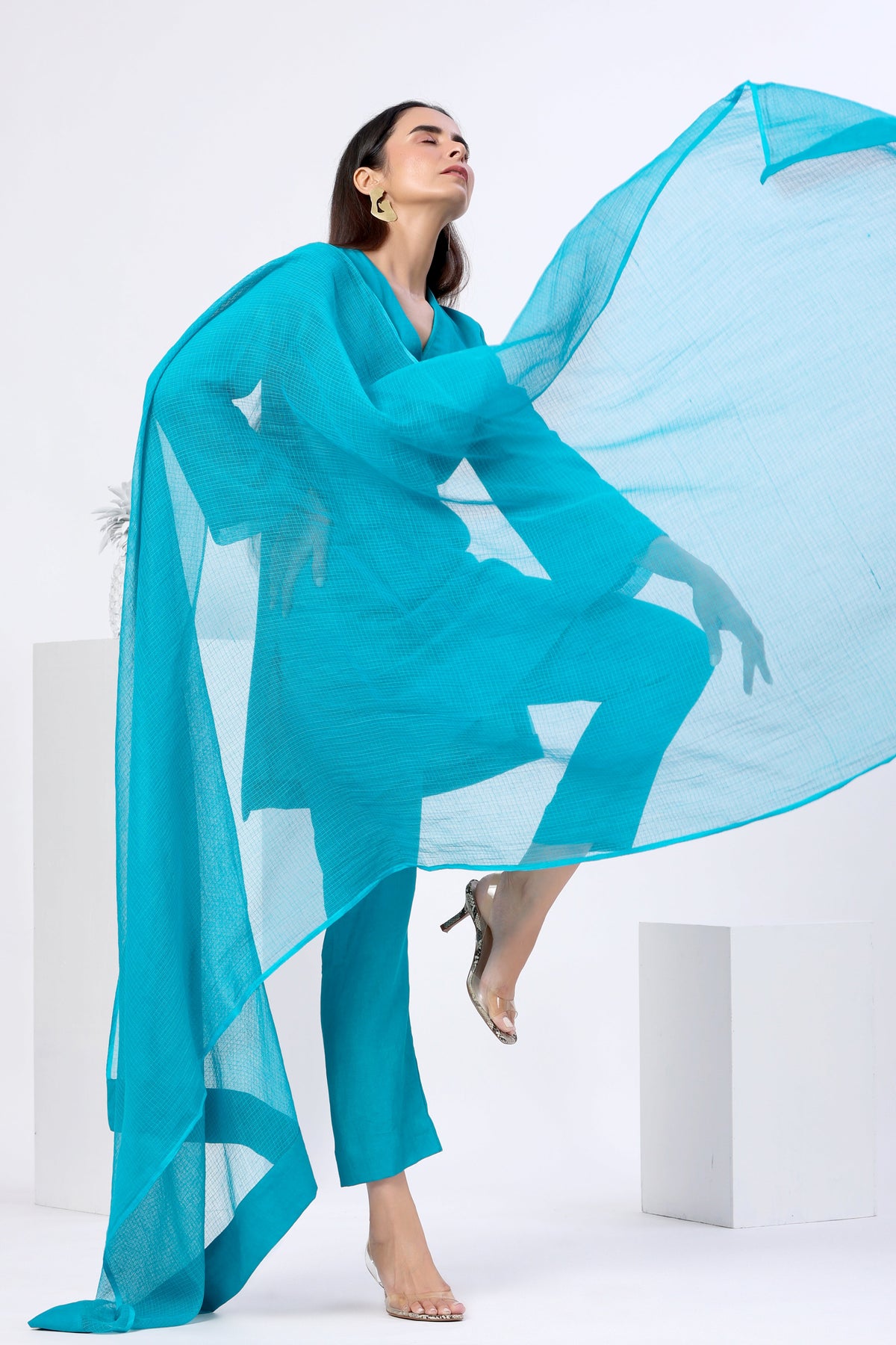 Full Sleeves Short Kurta Set with Doriya Dupatta - ILMA