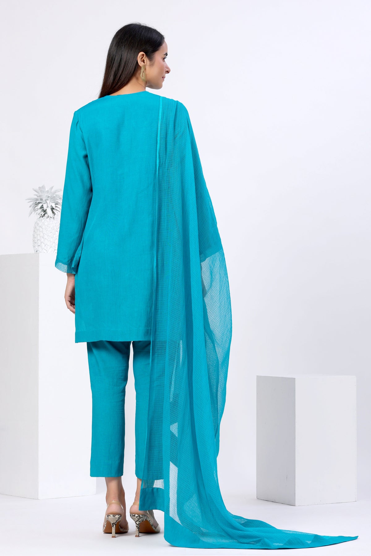 Full Sleeves Short Kurta Set with Doriya Dupatta - ILMA