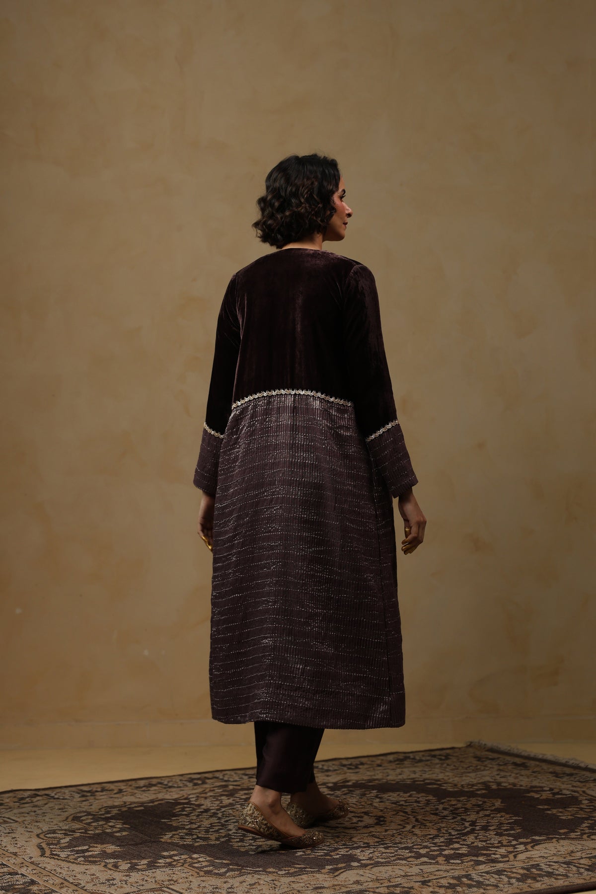 ZEENAT Kurta Set with Coat - ILMA