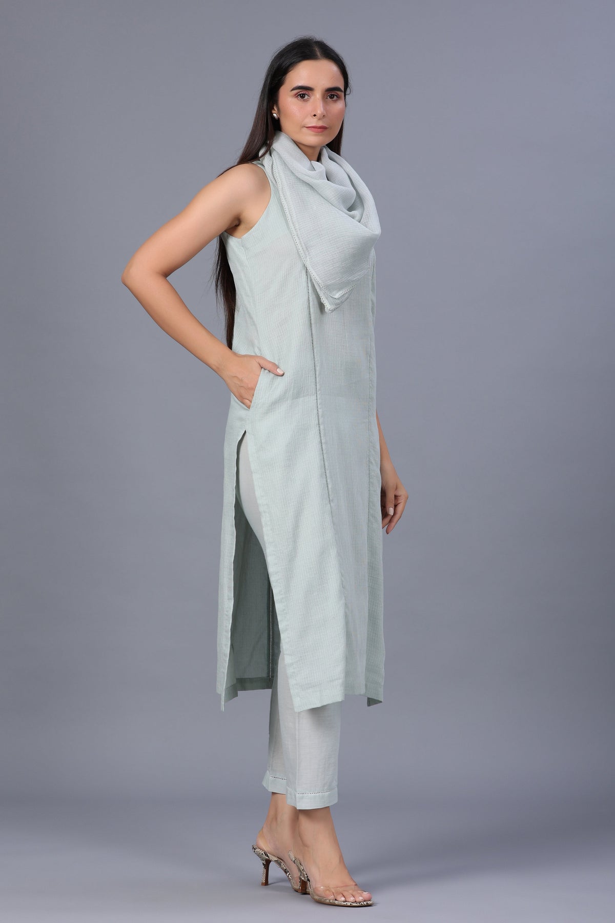 Doriya Straight Kurta Set with Scarf - ILMA