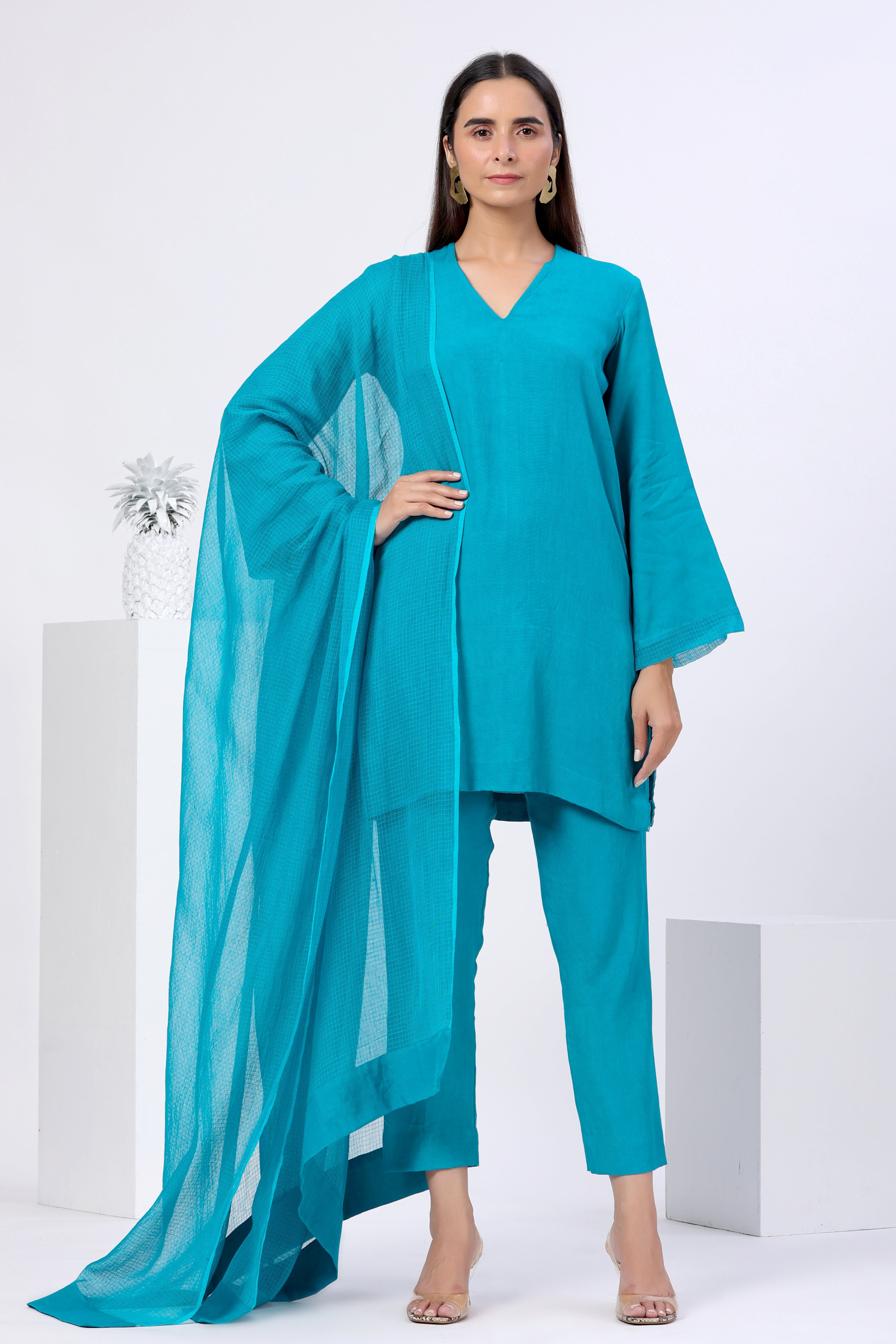 Full Sleeves Short Kurta Set with Doriya Dupatta - ILMA