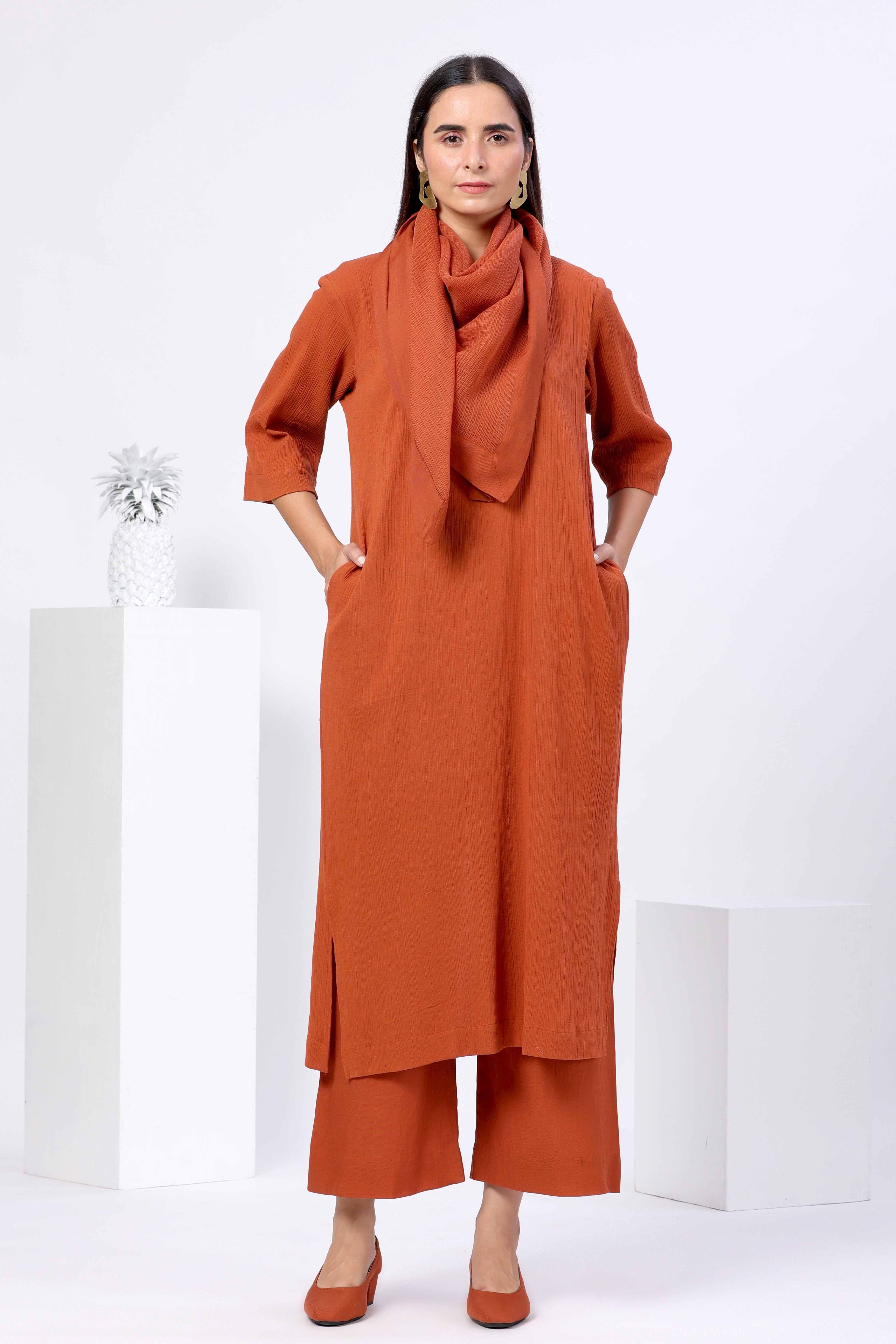 Half Sleeves Loose Kurta Set with Stole - ILMA