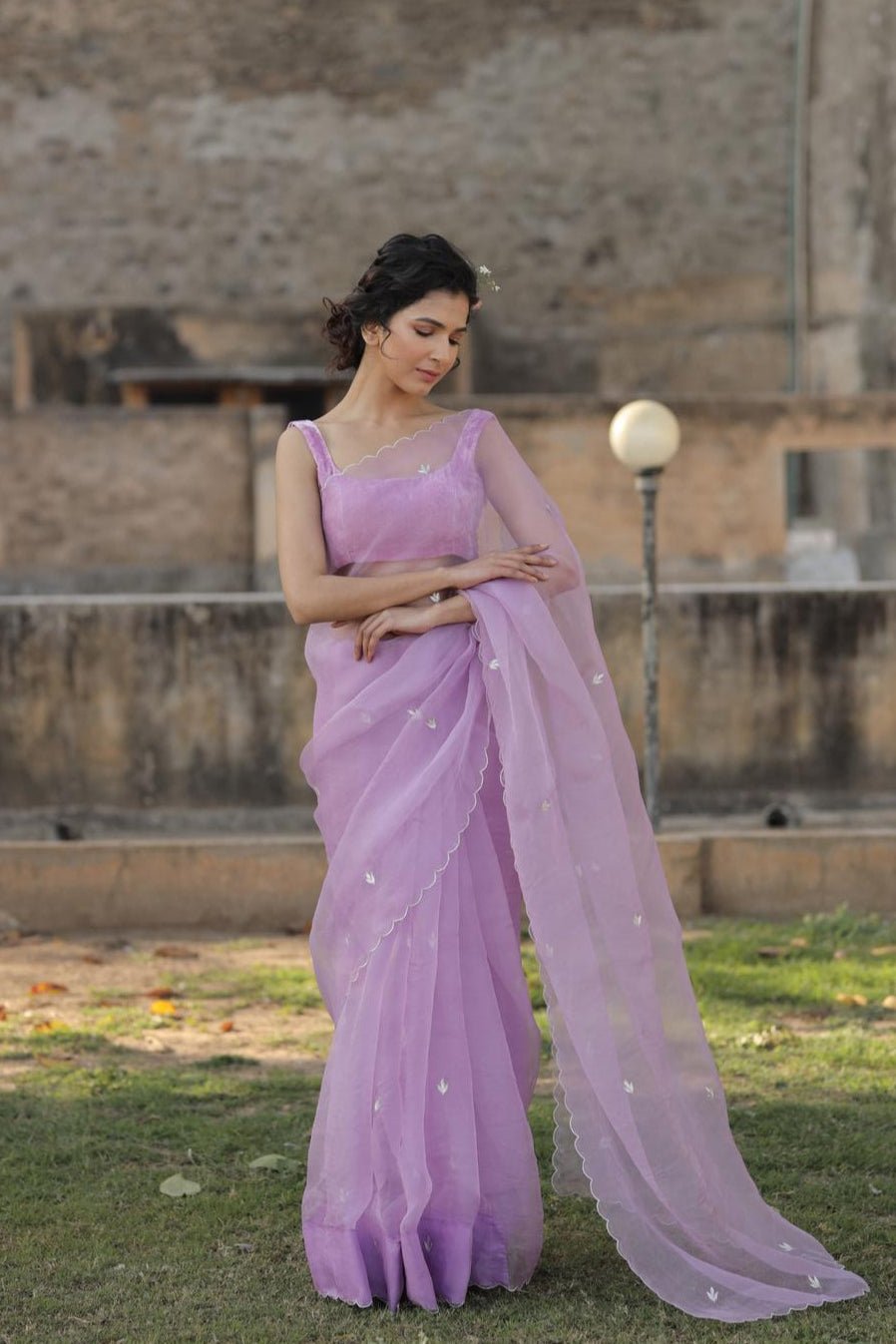 Leaf Motif Saree with Scalloped Border - ILMA