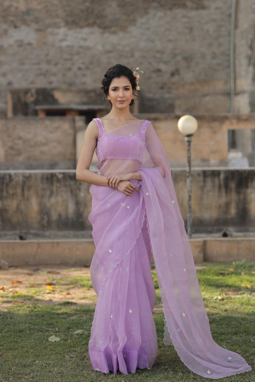 Leaf Motif Saree with Scalloped Border - ILMA