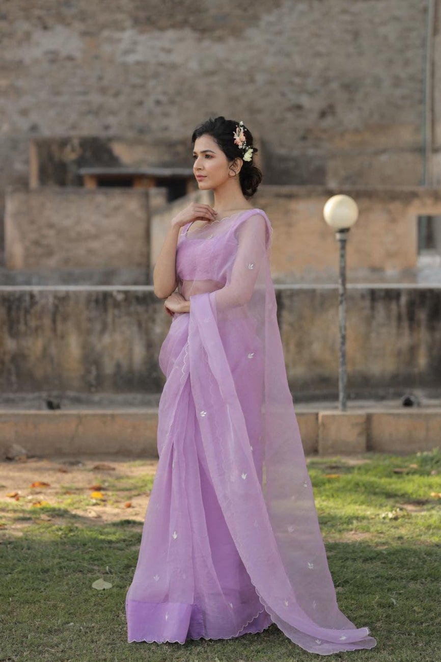 Leaf Motif Saree with Scalloped Border - ILMA