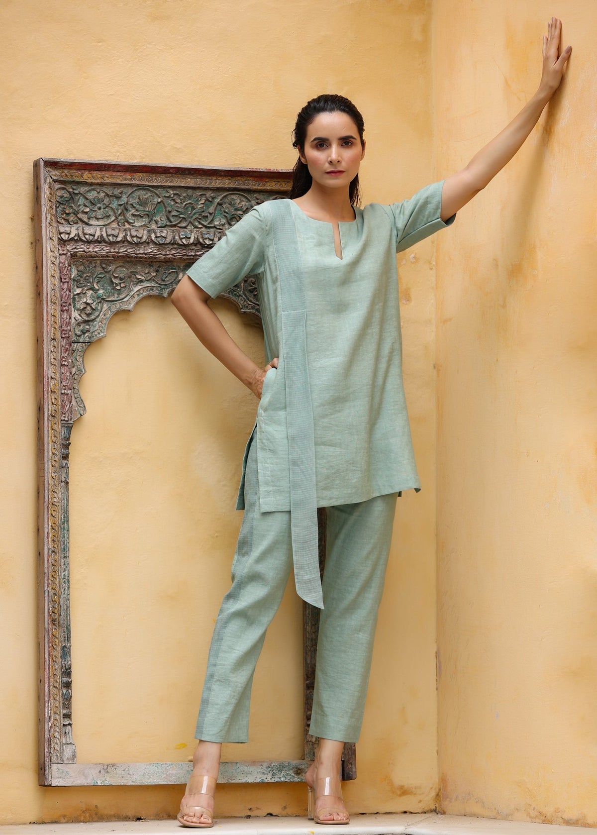 Linen Kurta Set with Doriya Strap - ILMA