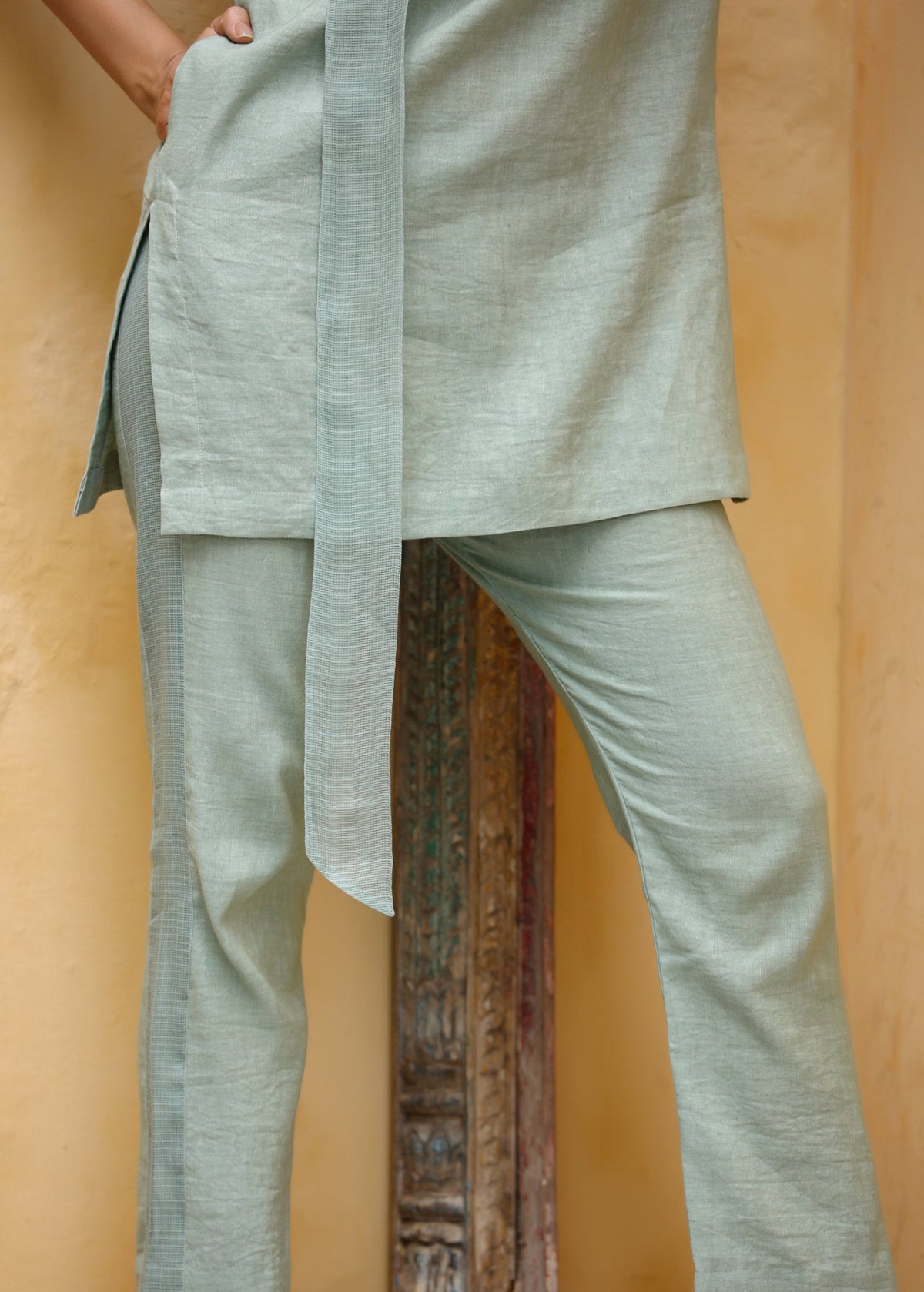 Linen Kurta Set with Doriya Strap - ILMA