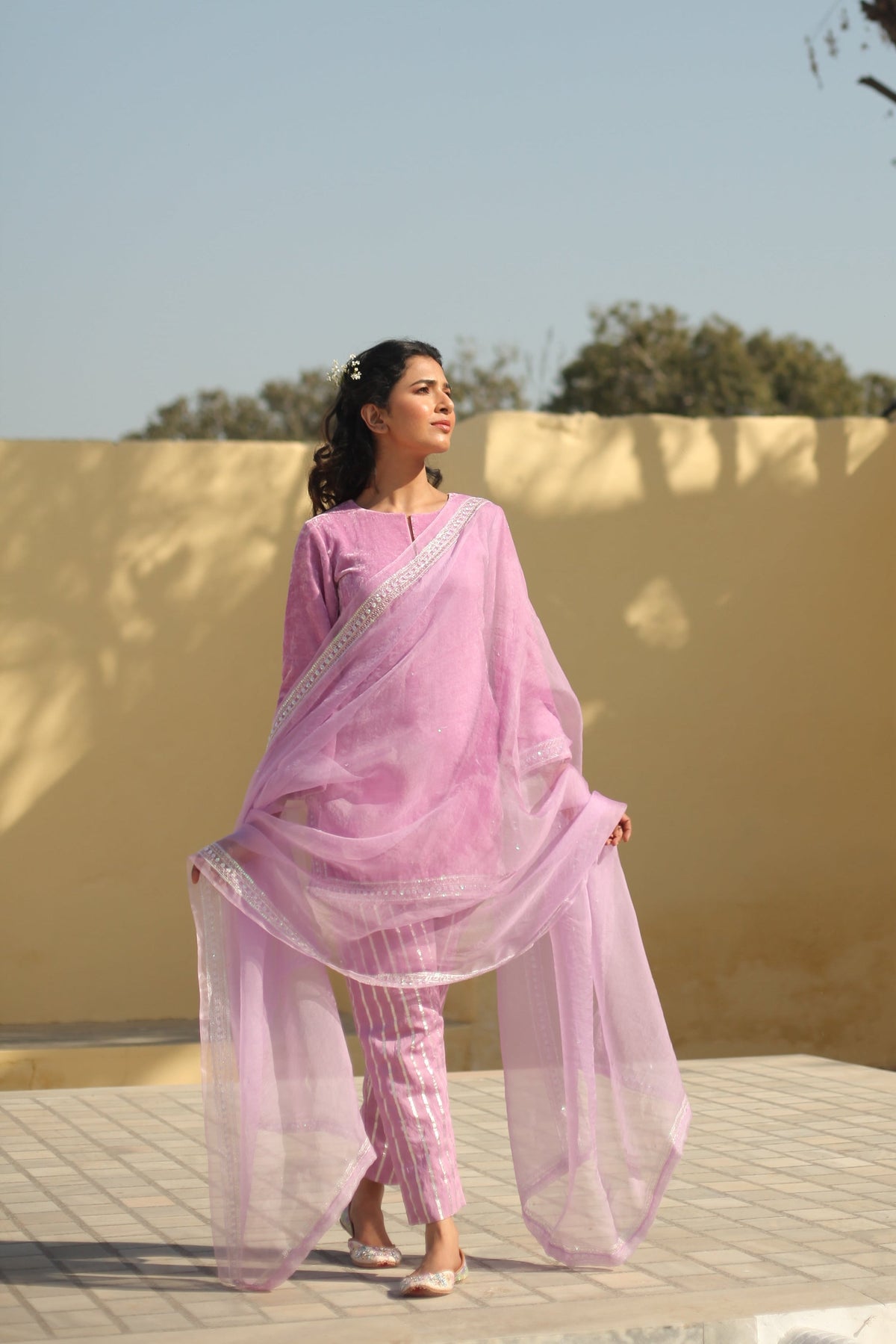Makhmalee Short Kurta Set with Dupatta - ILMA