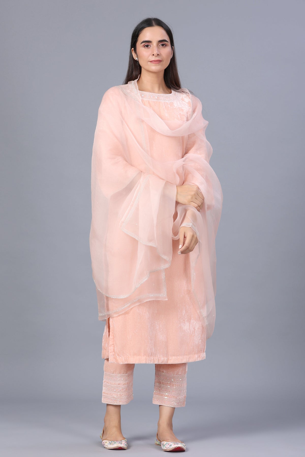 Makhmalee Suit Set with Embroidered Pants - ILMA