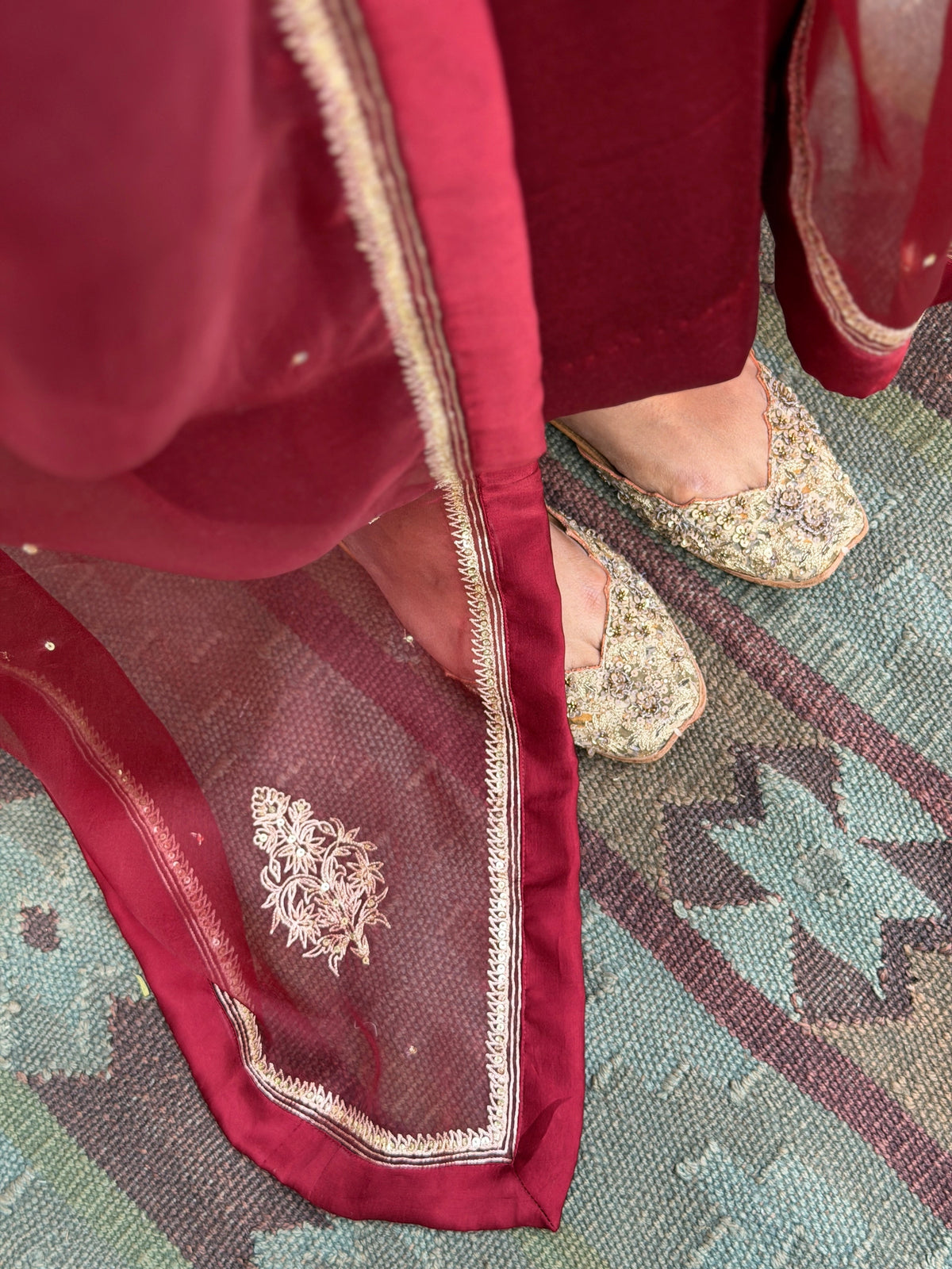 Nitasha in Manyata Suit Set - ILMA
