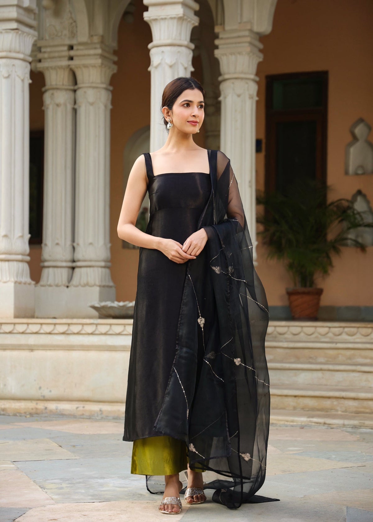 Nitasha in Yamini Suit Set - ILMA