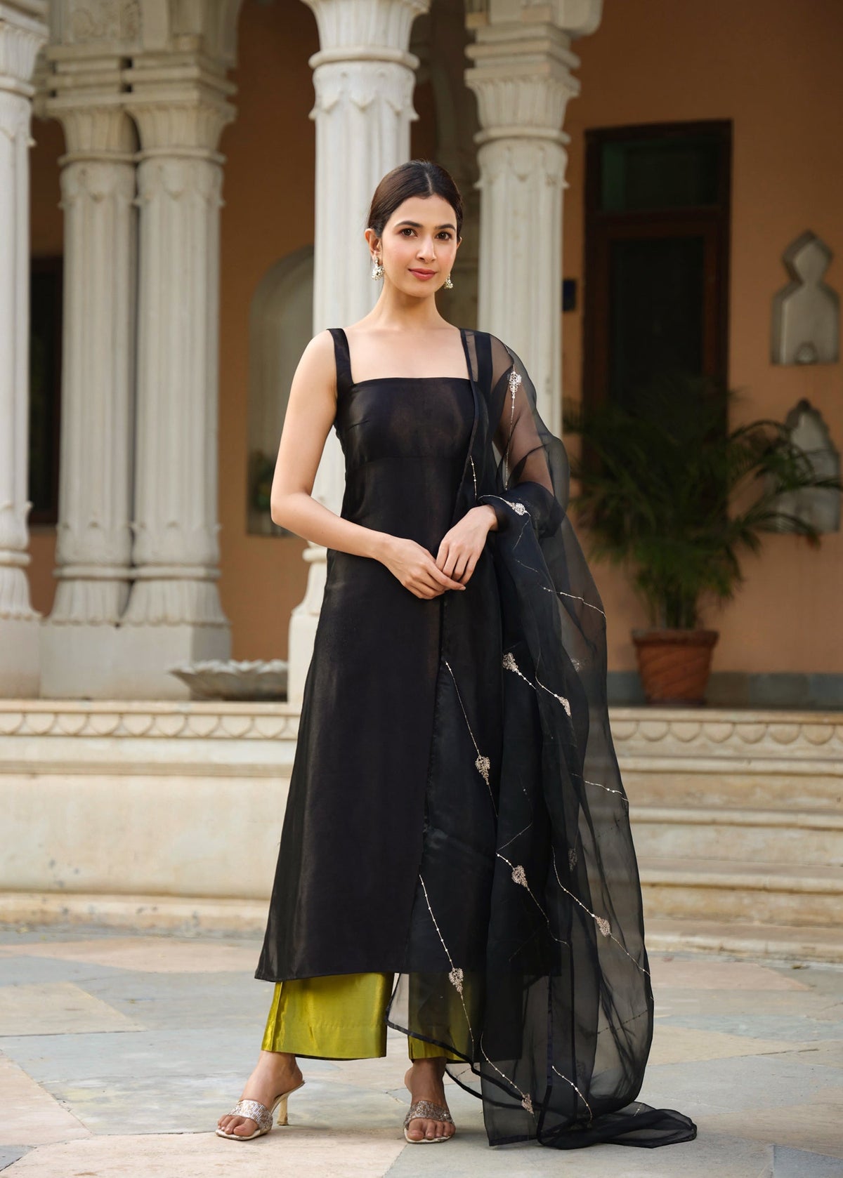 Nitasha in Yamini Suit Set - ILMA