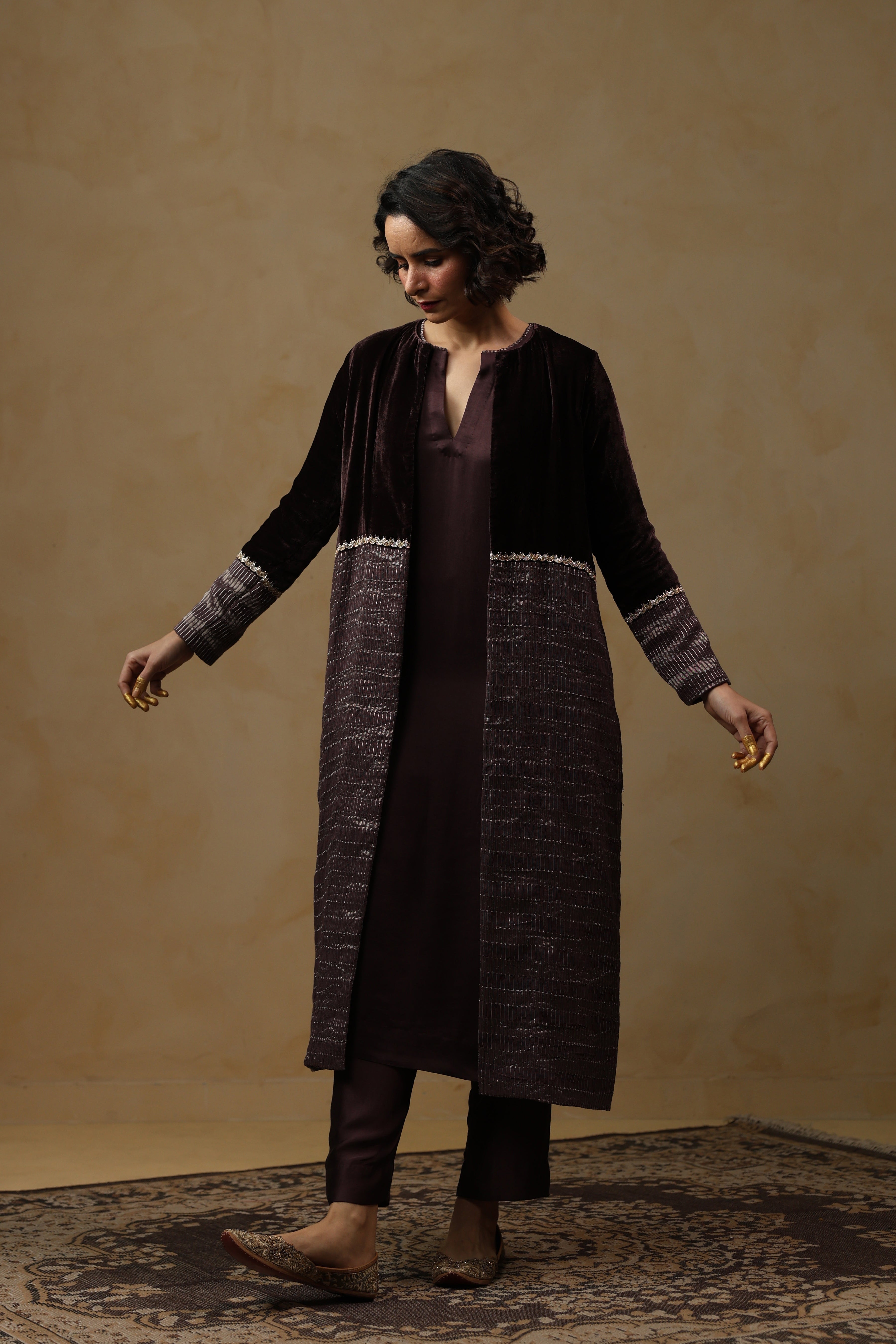 ZEENAT Kurta Set with Coat - ILMA